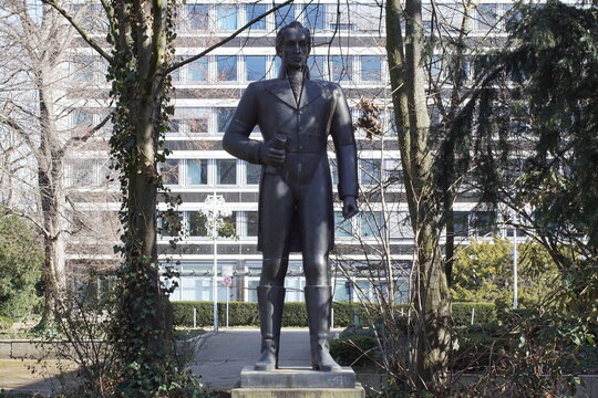 Hugo Daini: Denkmal für Simón Bolívar, (postum) 1983. Foto: jvf, Lizenz: CC BY-SA 4.0
