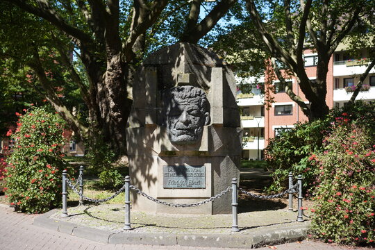 Bernhard Hoetger: Friedrich Ebert Denkmal, 1927/1928. Foto: jvf, Lizenz: CC BY-SA 4.0