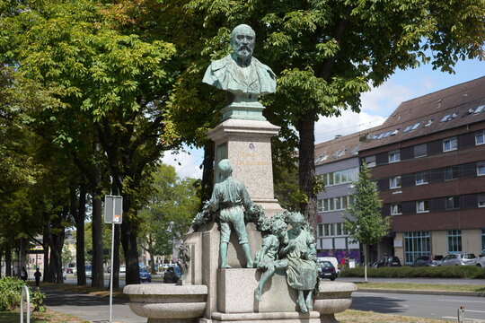 Gerhard Janensch: Heinrich Schüchtermann Denkmal, 1899. Foto: jvf, Lizenz: CC BY-SA 4.0