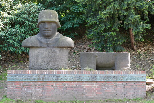 Jupp Rübsam: Denkmal der 39er, 1927. Foto: jvf, Lizenz: CC BY-SA 4.0