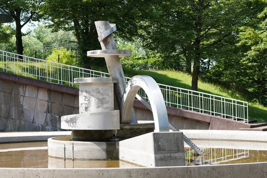 Wasa Marjanov: Brunnen, 1986/1987. Foto: jvf, Lizenz: CC BY-SA 4.0