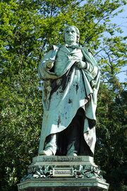Adolf Donndorf: Peter von Cornelius Denkmal, 1879. Foto: jvf, Lizenz: CC BY-SA 4.0