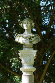 Julius Bayerle: Denkmal für die Prinzessin Stephanie von Hohenzollern, Kopie 1890, Orig.:1860. Foto: jvf, Lizenz: CC BY-SA 4.0