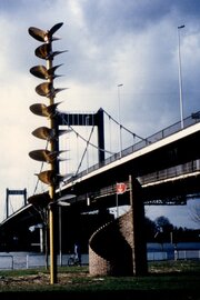 Günter M. Schirmer: Binnen-Hafen-Tor, 1994. Foto: Dorothea Schaller, Lizenz: CC BY-SA 4.0