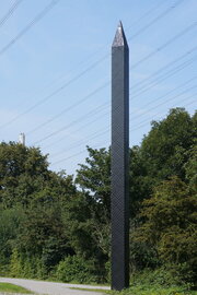 rita-mcbride, Carbon Obelisk
