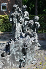 Bert Gerresheim: Edith-Stein-Denkmal, 1999. Foto: jvf, Lizenz: CC BY-SA 4.0