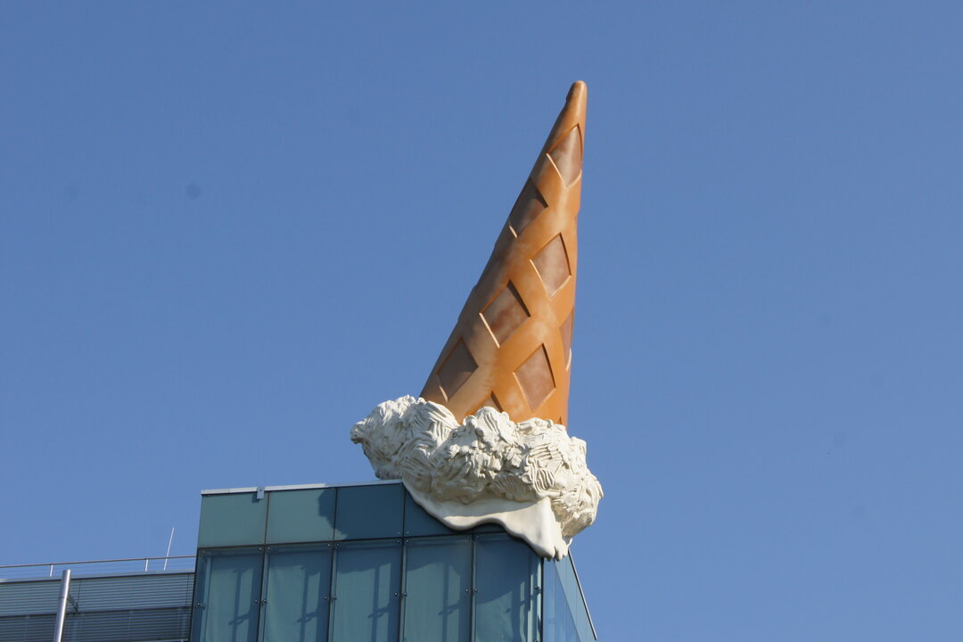 Claes Oldenburg, Dropped Cone. Foto: jvf, Lizenz: CC BY-SA 4.0