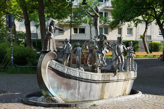 Bonifatius Stirnberg: Karl-Berbuer-Brunnen, 1987. Foto: jvf, Lizenz: CC BY-SA 4.0