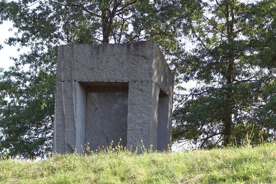 Ulrich Rückriem: Tempel der Besinnung, 1984. Foto: jvf, Lizenz: CC BY-SA 4.0