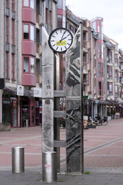 Elke Tenderich-Veit: Zeit-Uhr, 2009. Foto: jvf, Lizenz: CC BY-SA 4.0