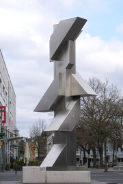 Otto Herbert Hajek: Stadtzeichen, 1969/1980. Foto: jvf, Lizenz: CC BY-SA 4.0