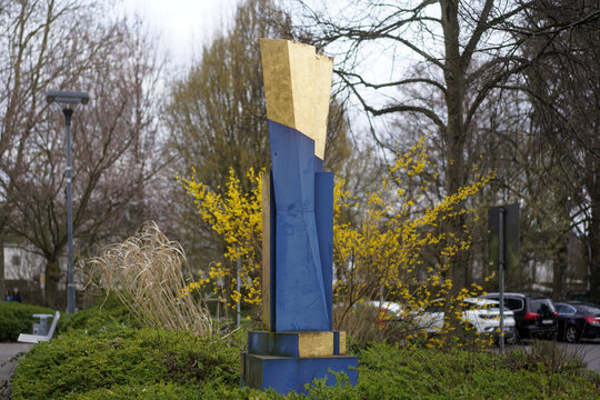 Otto Herbert Hajek: Zeichen – Wandlungen, 1986/1990. Foto: jvf, Lizenz: CC BY-SA 4.0
