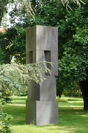 Erwin Heerich: Monument, 1989. Foto: jvf, Lizenz: CC BY-SA 4.0