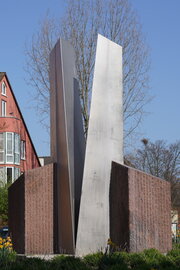 eberhard-foest, Brunnenplastik am Wöhler Kreisel – Architektur 1