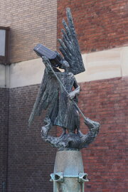 Wilhelm Heiner: St. Michael (Brunnenfigur), 1962. Foto: jvf, Lizenz: CC BY-SA 4.0