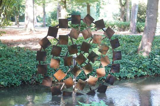 Georg Lilienthal: Wasserrad, 1999. Foto: jvf, Lizenz: CC BY-SA 4.0