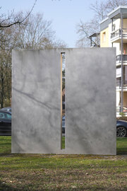 Josef Neuhaus: Quader, 1985. Foto: jvf, Lizenz: CC BY-SA 4.0