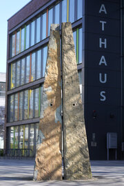 Ulrich Rückriem: Keilskulptur, 2011. Foto: jvf, Lizenz: CC BY-SA 4.0