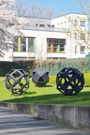 Wolfgang Körber: 3 plus 3, 2013. Foto: jvf, Lizenz: CC BY-SA 4.0