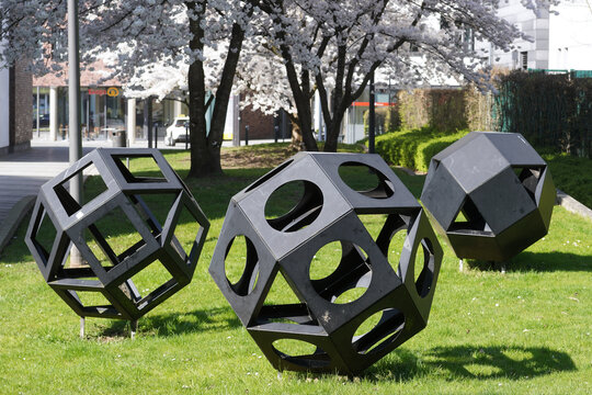 Wolfgang Körber: 3 plus 3, 2013. Foto: jvf, Lizenz: CC BY-SA 4.0